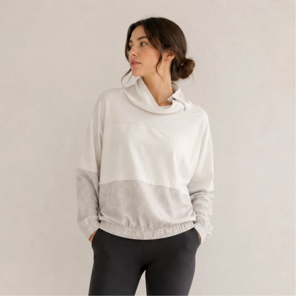 Athleta White Windbreaker Jacket Athleisure Running Lightweight Pockets-size XS